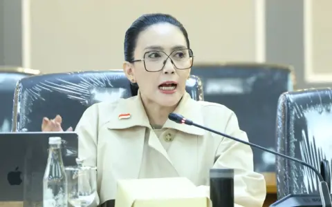 Rieke Dukung Tindak Tegas Korporasi Karhutla