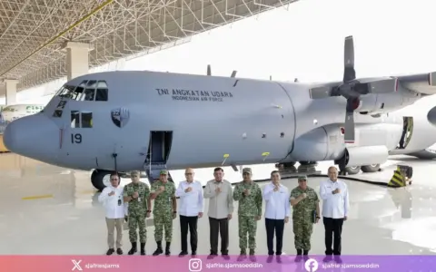 Menhan Sjafrie Sjamsoedin Terima C-130H Hasil Modernisasi GMF untuk TNI AU
