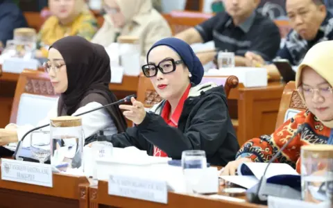 Selly Soroti Data Laporan Keuangan Haji 2026 yang Tak Konsisten antara KemenHaji dan BPKH