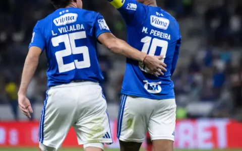 Cruzeiro Kalahkan Flamengo 2-1 di Mineirão