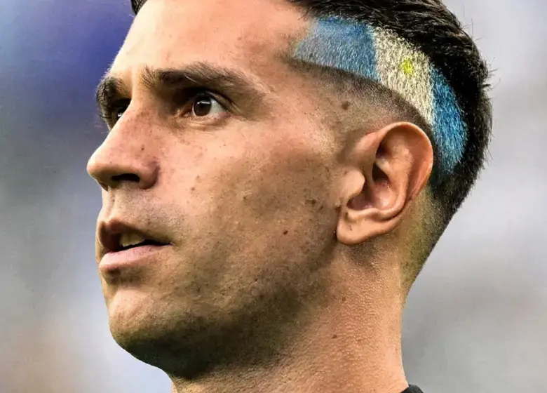 Emiliano Martinez Tes Medis di Chelsea, Kontrak Sampai 2028