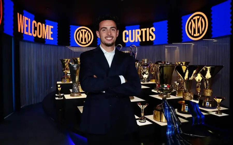 Curtis Jones Resmi Gabung Inter Milan dari Liverpool