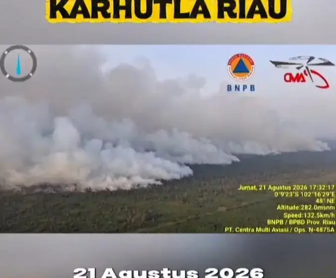 BNPB Padamkan Karhutla Riau dengan 1,5 Juta Liter Air