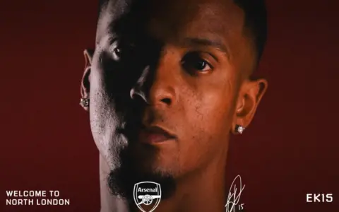 Ezri Konsa Resmi Gabung Arsenal, Siap Bawa Kesuksesan