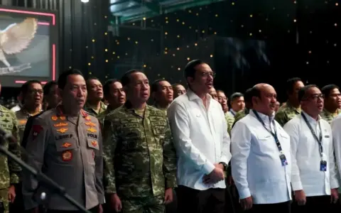 Prabowo Resmikan Motor Listrik Nasional (MOLINAS) di Bekasi