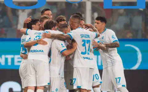 Napoli Menang 2-0 atas Genoa di Laga Pembuka Serie A