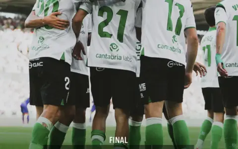 Zabiri Hat-trick, Racing Santander Taklukkan Elche 3-2