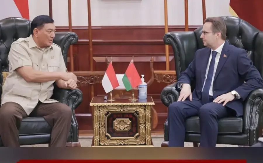 Menhan Sjafrie Terima Kunjungan Dubes Belarus di Kemhan