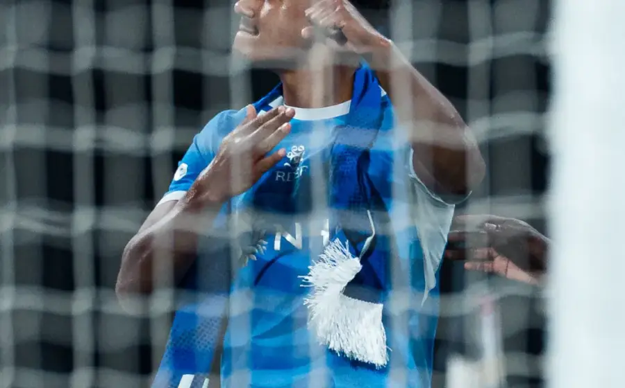 Al Hilal Gasak Al Ahli 3-0, Ollie Watkins Cetak Gol Debut