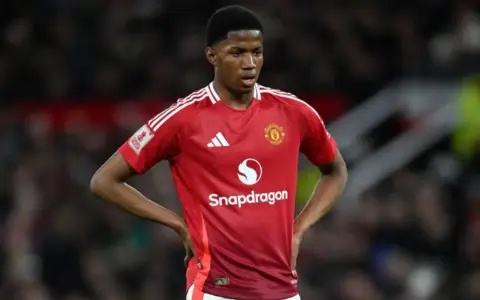 Chido Obi Resmi Dipinjamkan Manchester United ke Willem II